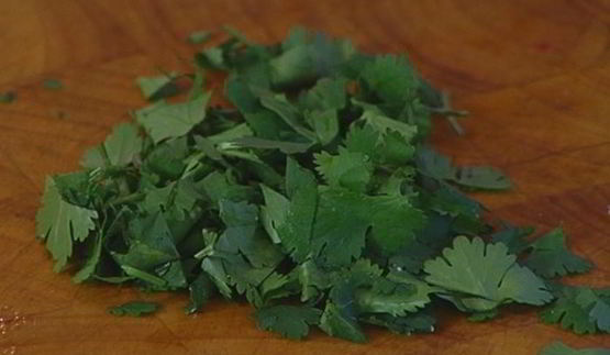 куриный бульон с яйцом и беконом