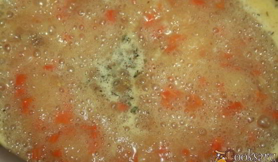 запеченная говядина в вине и курином бульоне