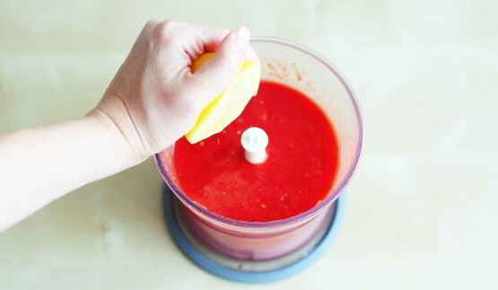 гаспачо с клубникой