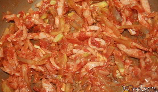 гороховый суп на баранине с кабачком и сарделькой