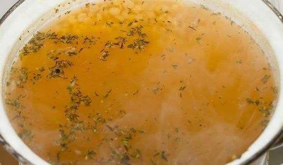 гороховый суп с копченой грудинкой