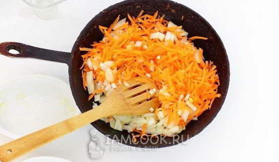 гороховый суп с копченой колбасой