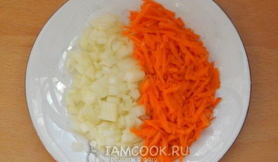 гороховый суп с копчеными свиными ребрами