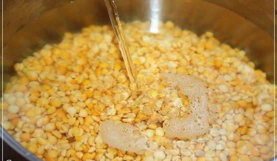 суп гороховый с рулькой поросячьей