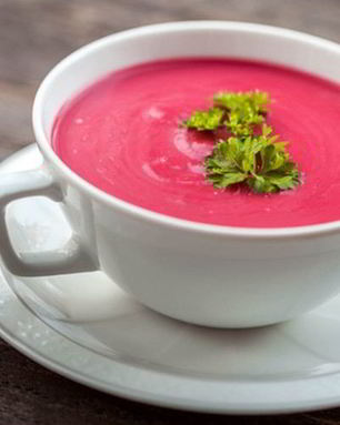 Холодный крем-суп из свеклы