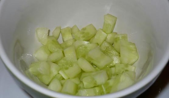 холодный крем-суп с авокадо на кефире