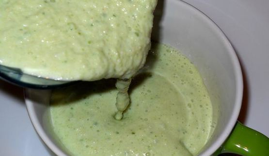 холодный крем-суп с авокадо на кефире