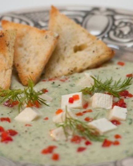 Рецепт холодного огуречного супа