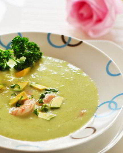 Рецепт холодного супа из авокадо с креветками