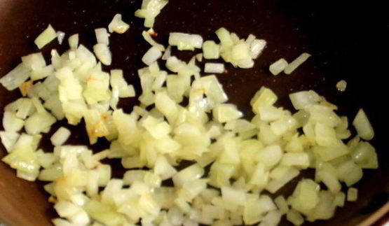 холодный суп из авокадо с начинкой