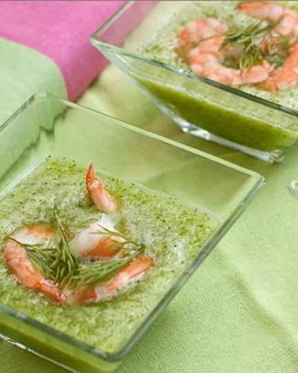 Рецепт холодного супа из огурцов с креветками