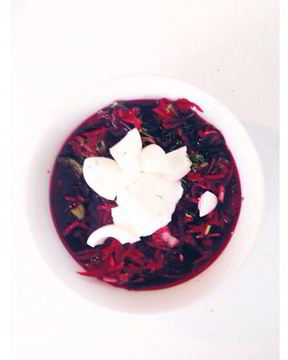 Холодный суп из свеклы для спортсменов