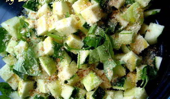 огуречно-кабачковый холодный суп с моцареллой