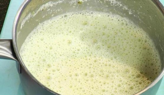 суп-крем из спаржи с палтусом холодного копчения