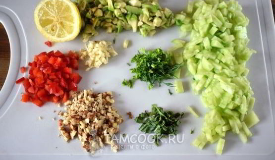 суп таратор с авокадо и тархуном