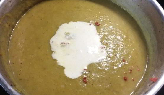 легкий крем-суп из кабачков с карри