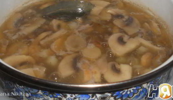 молочный суп с грибами