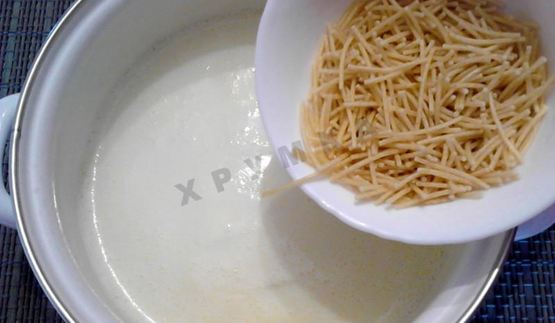 молочный суп с лапшой