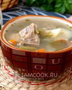 Мясной суп с гречкой, стручковой фасолью и шпинатом