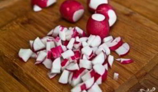 окрошка классическая с колбасой на воде