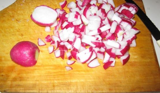 окрошка на кефире классическая с колбасой