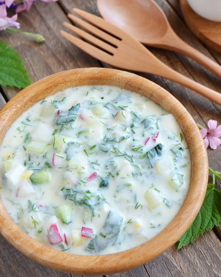 Рецепт окрошки на кефире с крапивой и мятой