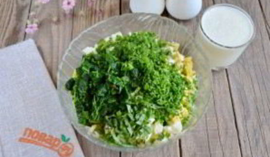 окрошка на кефире с крапивой и мятой