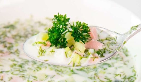 окрошка на сыворотке с колбасой