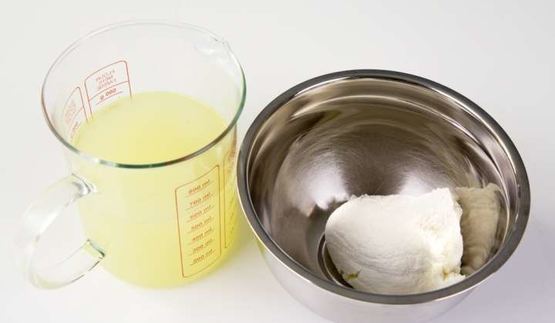 окрошка на сыворотке с колбасой