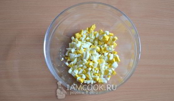 окрошка с колбасой на квасе