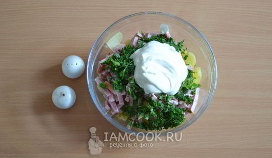 окрошка с колбасой на квасе