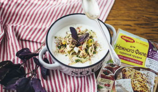 окрошка с куриной грудкой на кефире