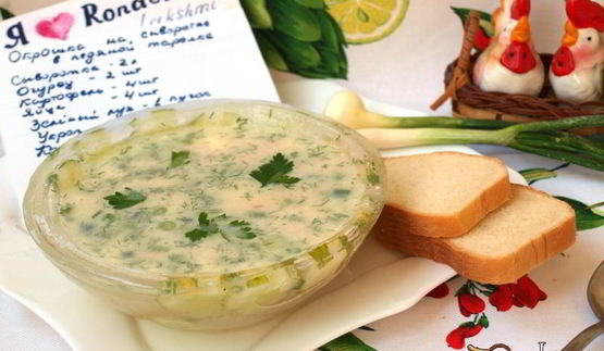 окрошка в ледяной тарелке на сыворотке с редькой