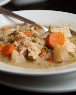 Овощной суп с курицей