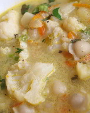 Суп овощной с пельменями