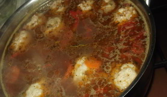 суп с фрикадельками и овощами