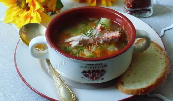 рассольник с форелью