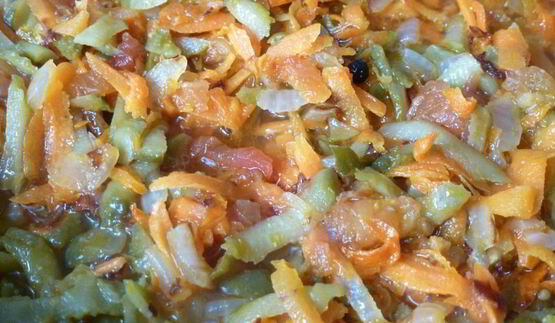 рассольник с консервированной фасолью и солеными помидорами