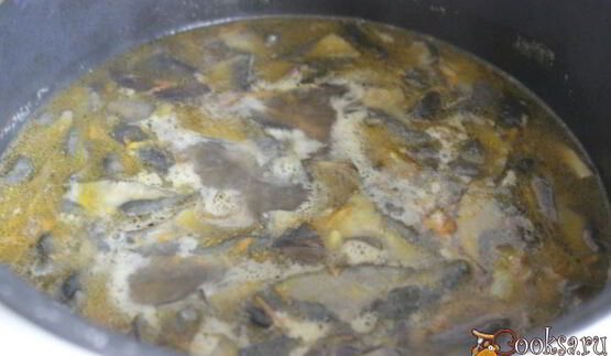 рассольник с лесными грибами в мультиварке