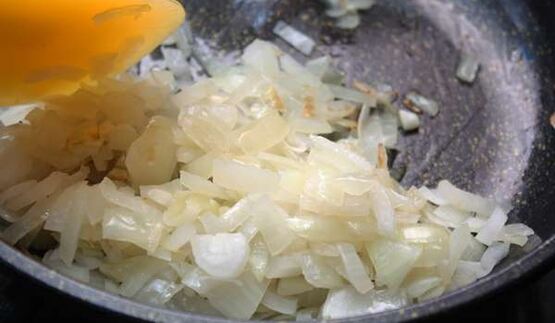 рассольник с перловкой и куриными сердечками