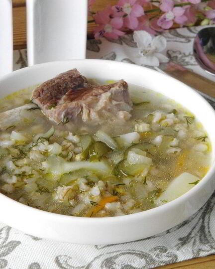 Рецепт рассольника с перловкой и солеными огурцами