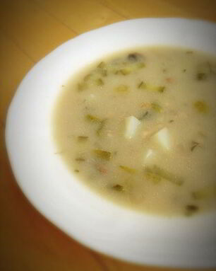 Рассольник с перловкой в мультиварке