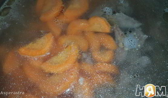 чечевичные зеленые щи