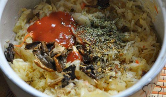 постные кислые щи из квашеной капусты