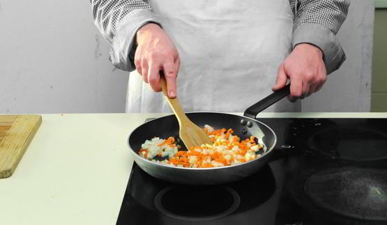 постные щи из квашеной капусты с грибами