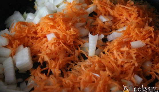 щи из кислой капусты с перловкой на мясном бульоне