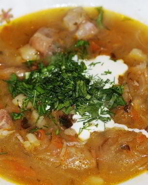 Щи из кислой капусты в мультиварке