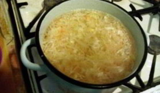 щи из квашеной капусты с тушенкой