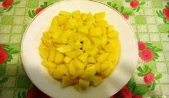 щи из квашеной капусты с тушенкой