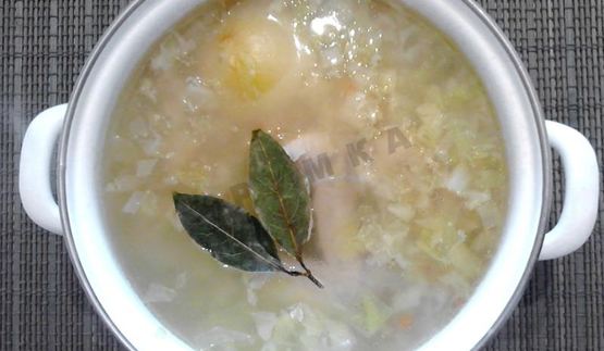 щи на курином бульоне из капусты